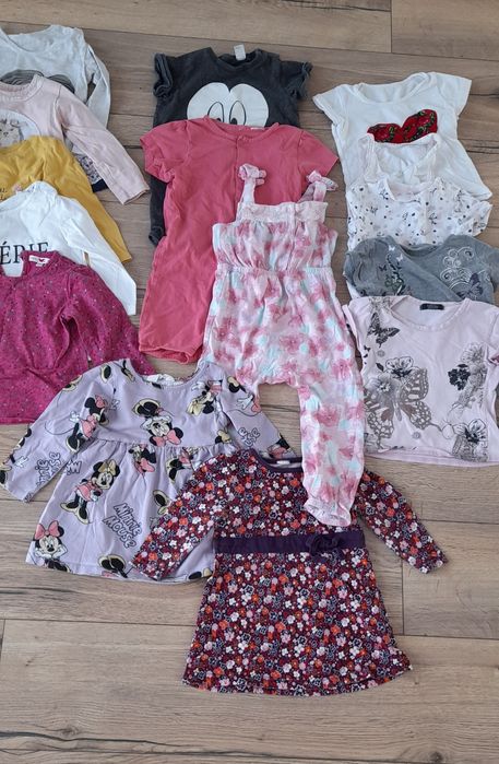 Zestaw ubrań dla dziewczynki r 86-92, 30 szt.