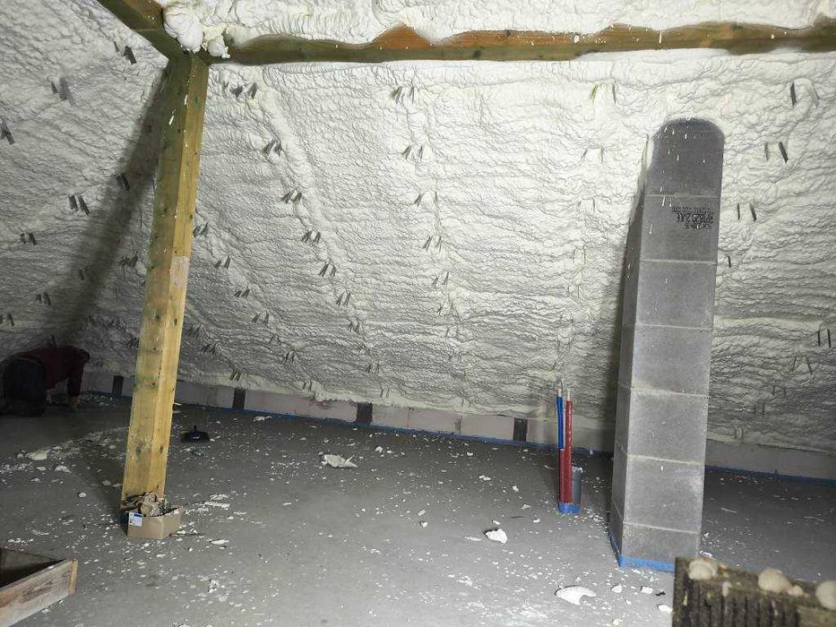 Piana pur ocieplenia poddaszy, stropów, ścian. Ocieplenia celulozą