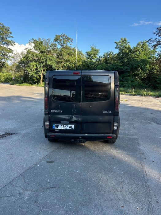 Продам машину Рено Trafic