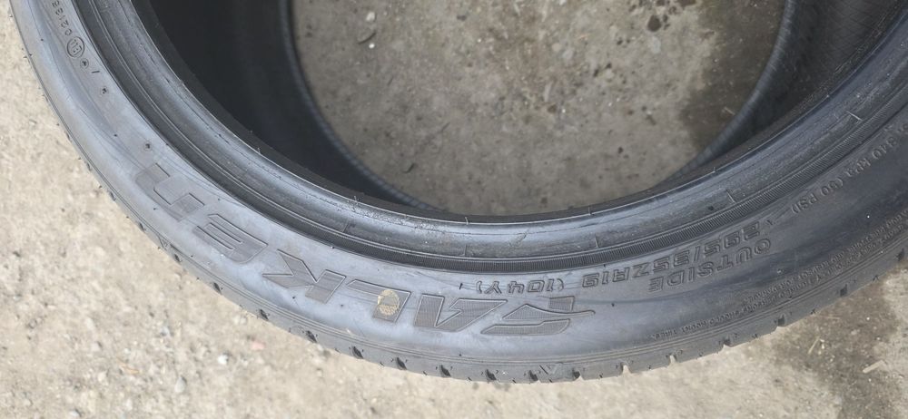 295 35 19 шина 1шт, Falken