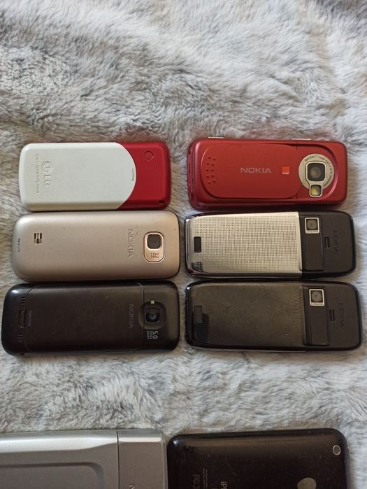 Zestaw telefonów retro Nokia E51, E61, iPhone 3GS kolekcjonerskie