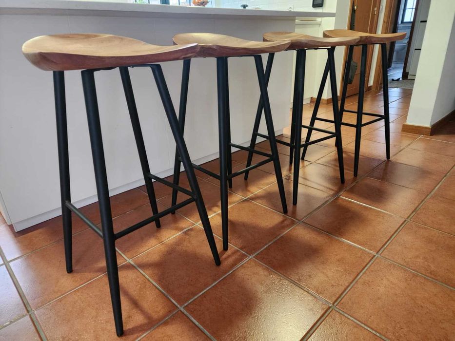 Banco Bar 4 peças/ wood bar stool