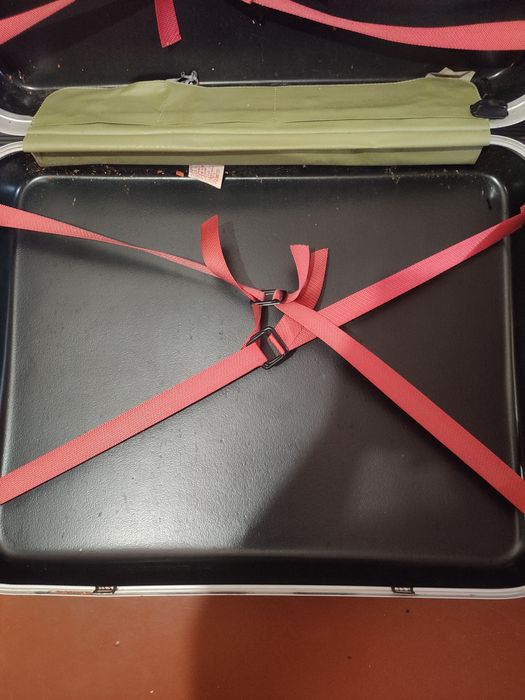 Чемодан старый советский пластмассовый