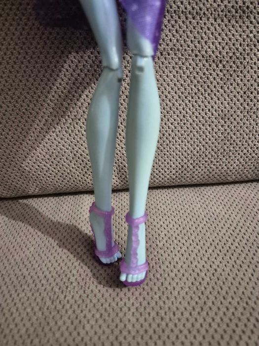 Abbey skull shores lalka monster high