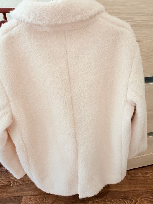 Пальто букле Zara XL