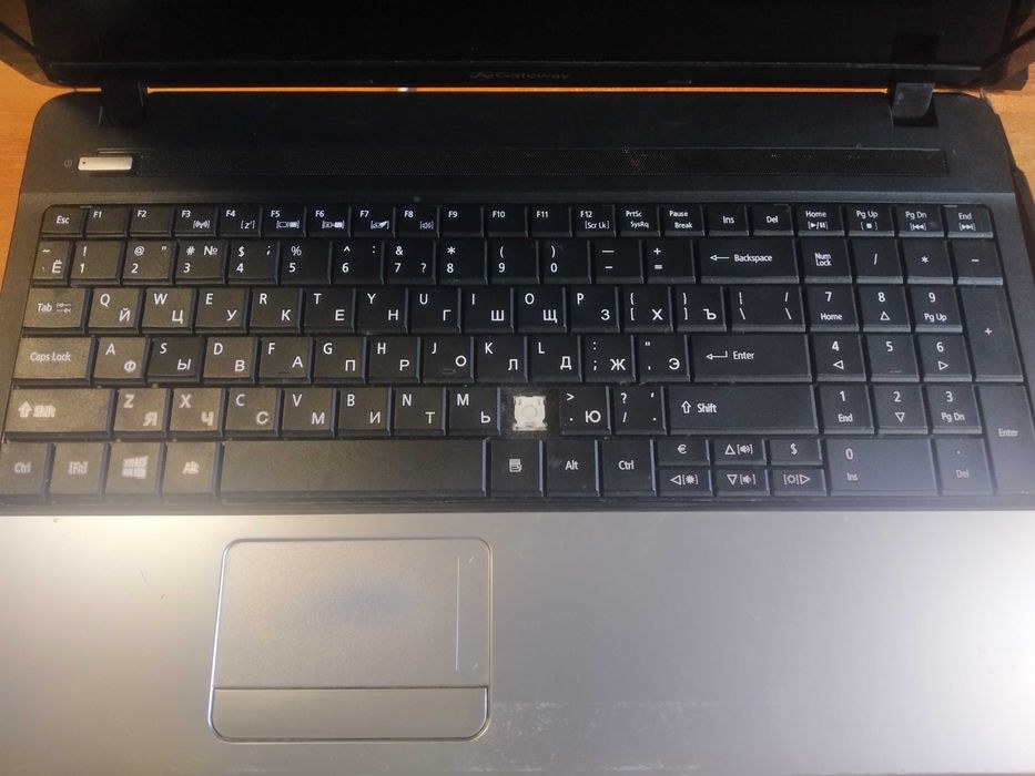 Ноутбук Gateway ne56r34u (Acer)на запчастини