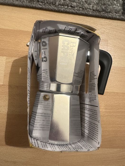 Гейзерна  кофеварка новая