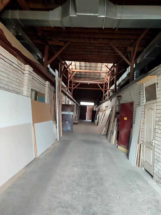 Продам виробничо - складське приміщення в районі КСК вул. Щорса