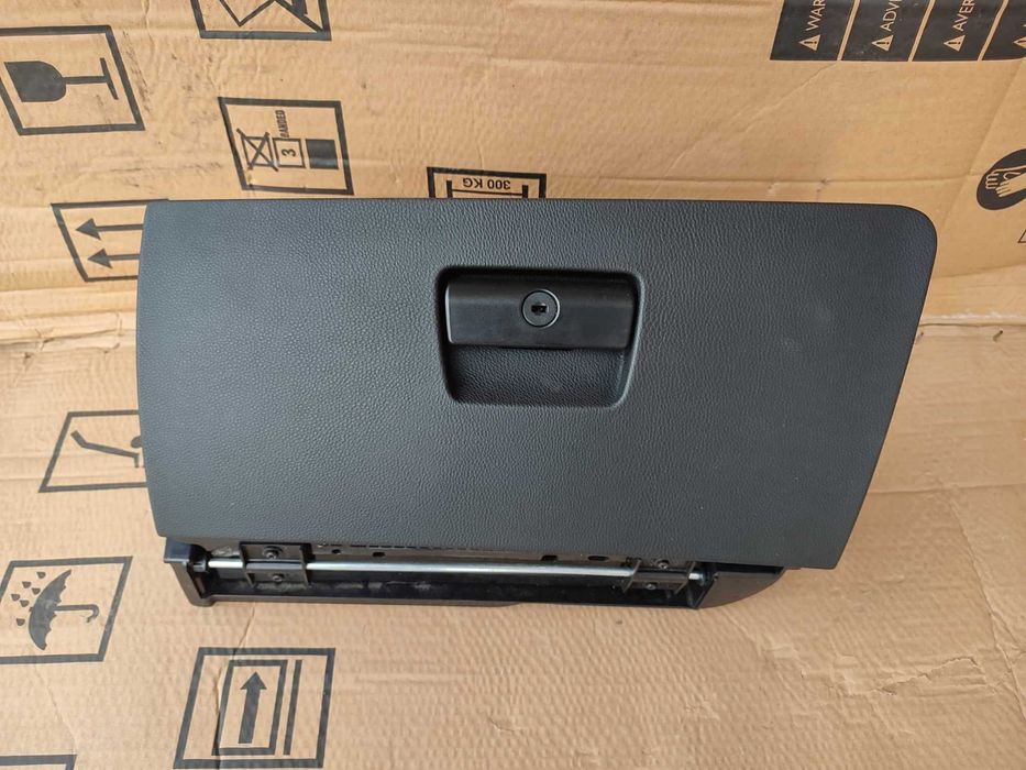 Panel nawiewu, Cup Holder Lusterko wewnętrzne, Schowek pasażer BMW E90