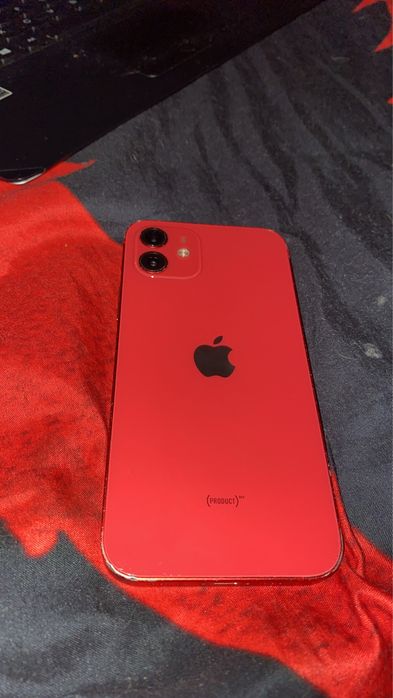 Iphone 12 vermelho