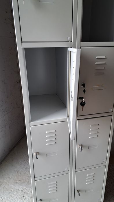 Szafa metalową socjalna 8 skrytkowa MALOW