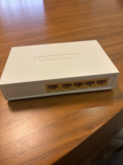 Switch TP-link TP-SF1005D