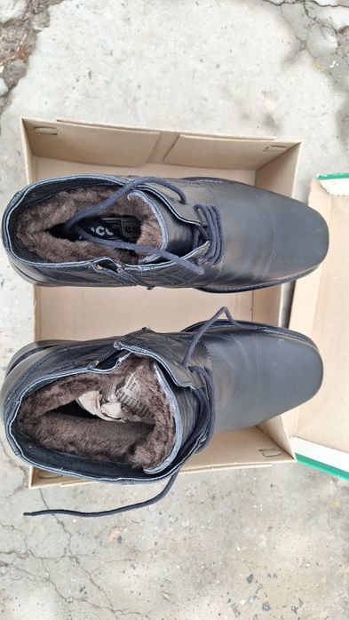 Новые зимние ботинки в коробке, тёплые, классические, стильные