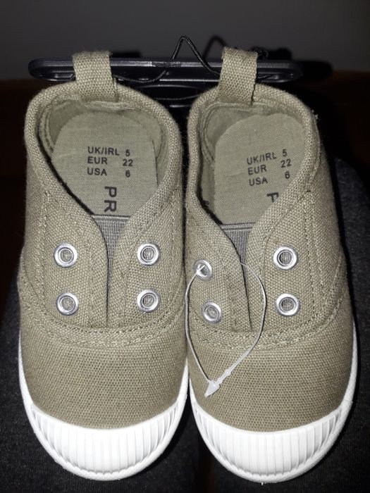 Tenis Chicco azul e beje e tenis verdes unisexo sem atacadores 4.50€