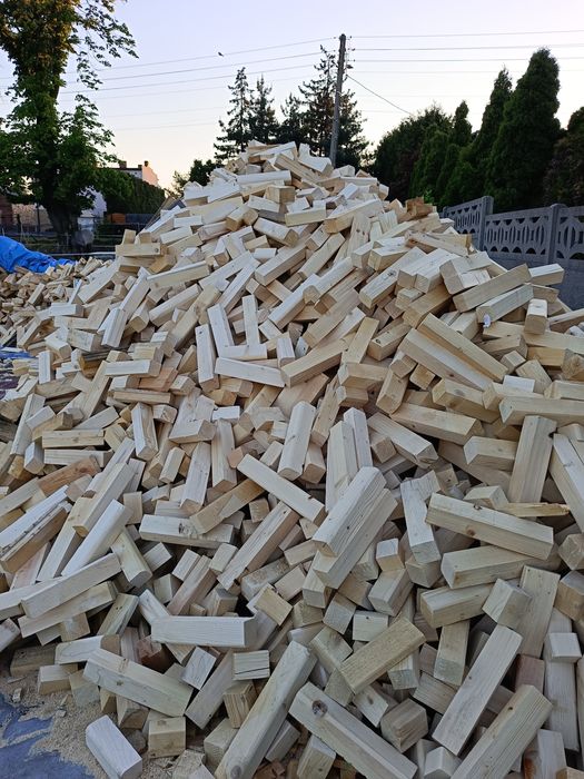 Drewno opałowe grubsze kawałki suche,czyste