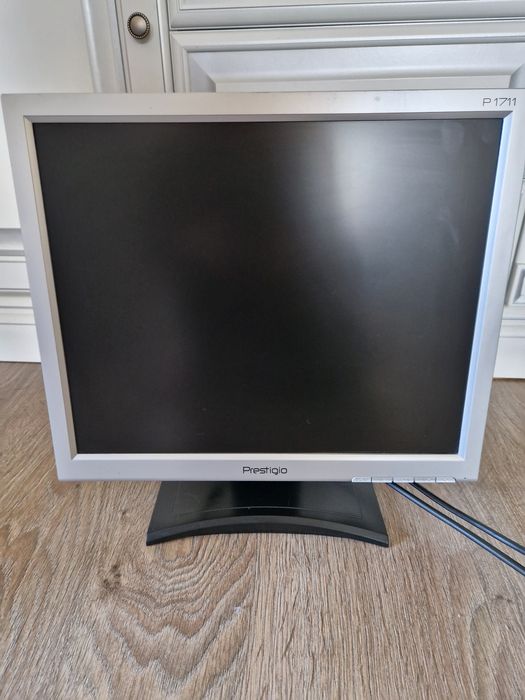 Монітор Prestigio p1711