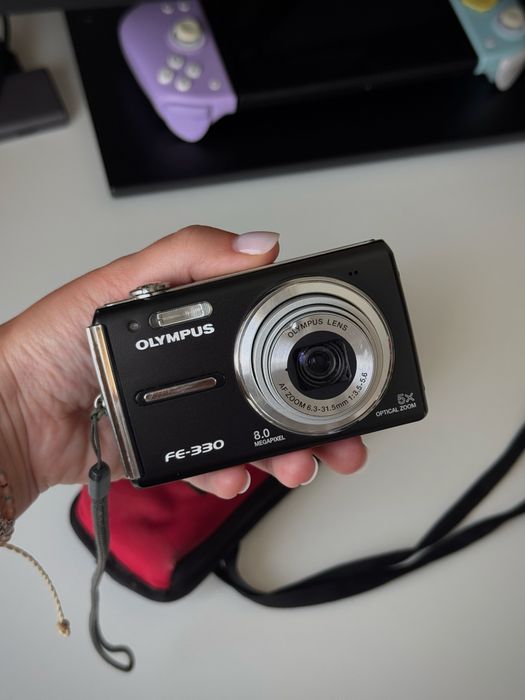Цифровий фотоапарат Olympus FE-330 | 8MP | 5x Zoom | CCD | чохол + зарядка + карта памʼяті