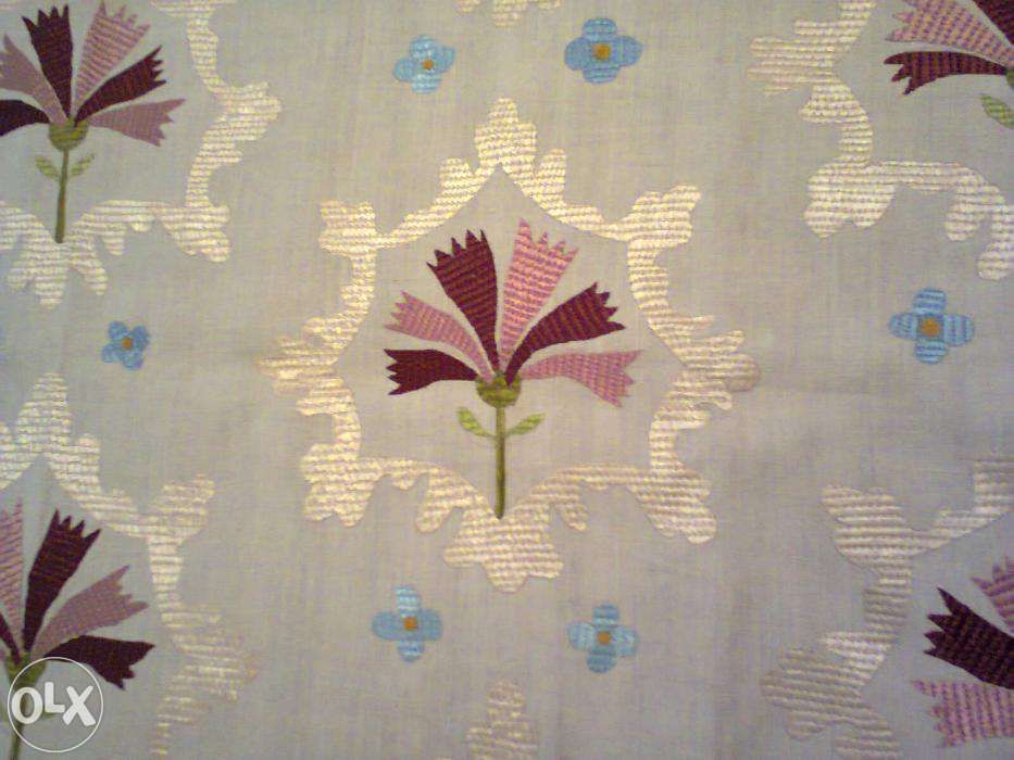 Colcha com "Bordado de Castelo Branco"