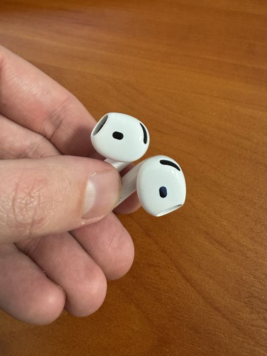 Aplle airpods 4 A3050, A3053
