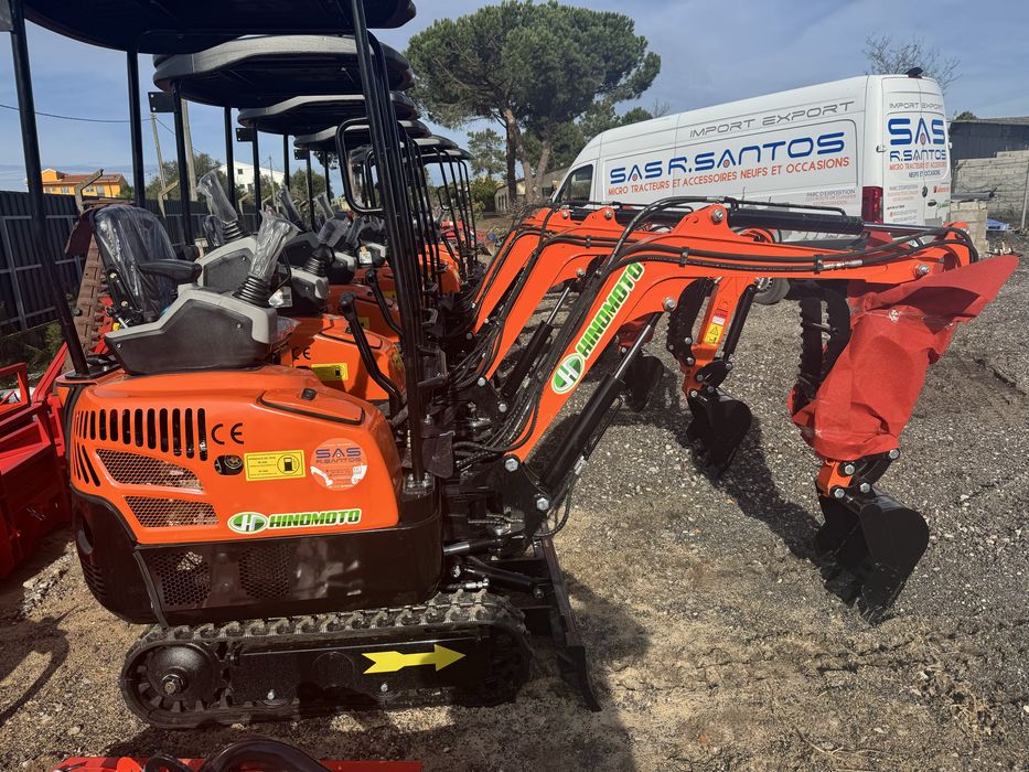 Giratoria 1,5 T 3 baldes engate ràpido motor kubota 9950 € ja c/ iva