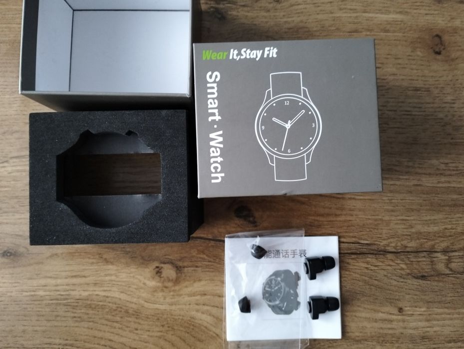 Smartwatch ze sluchawkami
