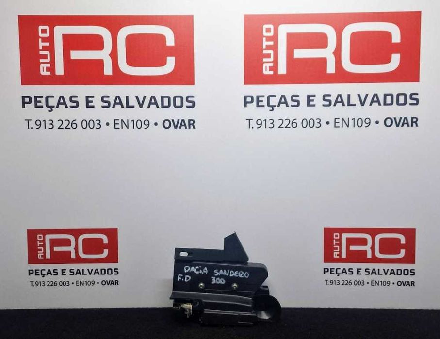 Fechadura / Fecho Porta Frente Direito DACIA SANDERO ano 2013