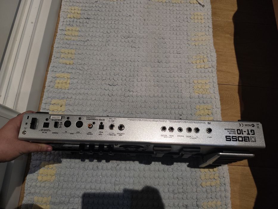 Pedaleira Boss gt10 como nova