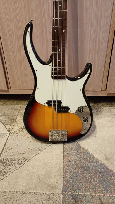Gitara basowa Peavey Zodiac EX