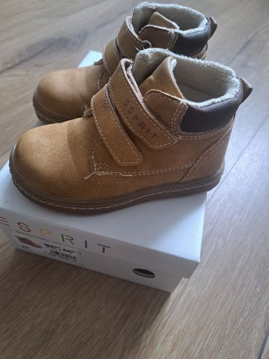 Lekko ocieplane buty Esprit rozmiar 22