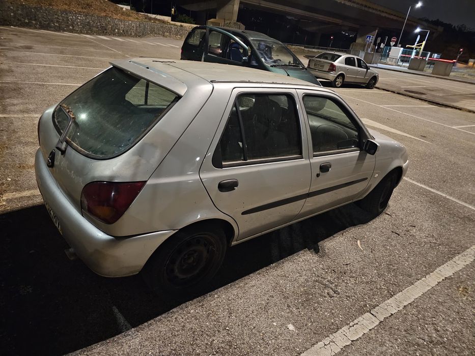 Ford Fiesta para peças