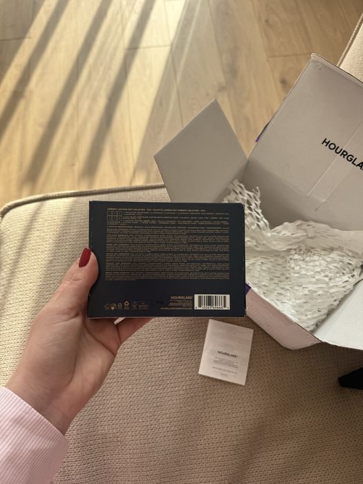 Палетка Hourglass