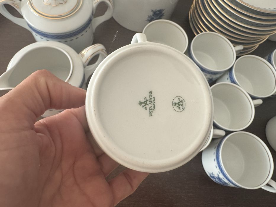 Serviço de chá cozinha velha impecável