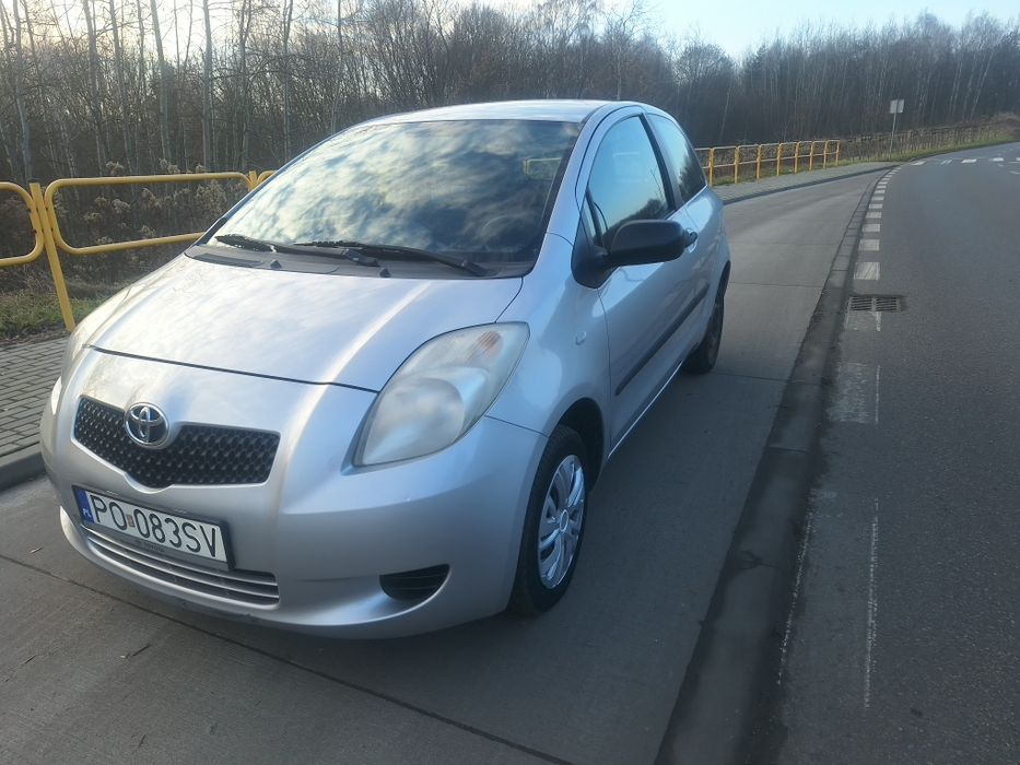 sprzedam toyota yaris klima
