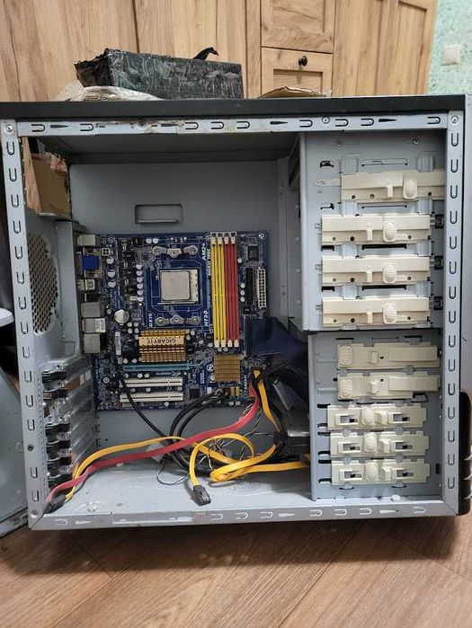 Фірмовий Корпус системного блока ПК Компьютерный корпус