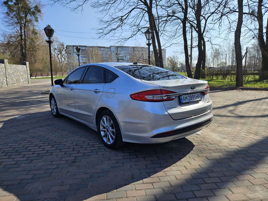 Продам Ford Fusion Hybrid 2016