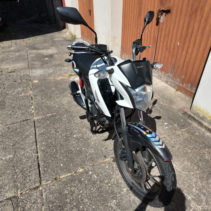 Vendo moto cbf 125 modelo exclusivo