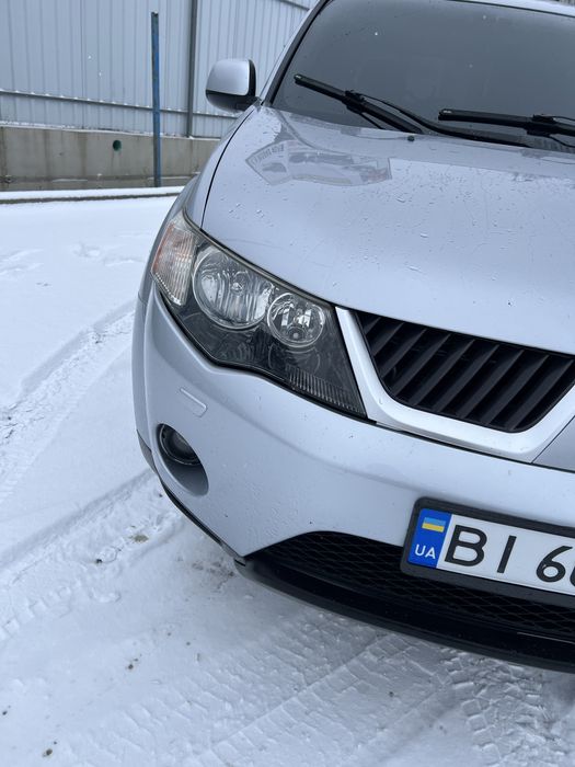 Продам Outlander XL