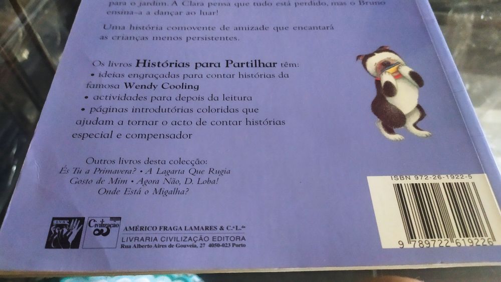 Livro Clara e Bruno dançam ao luar