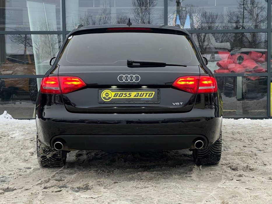 Audi A4       2011