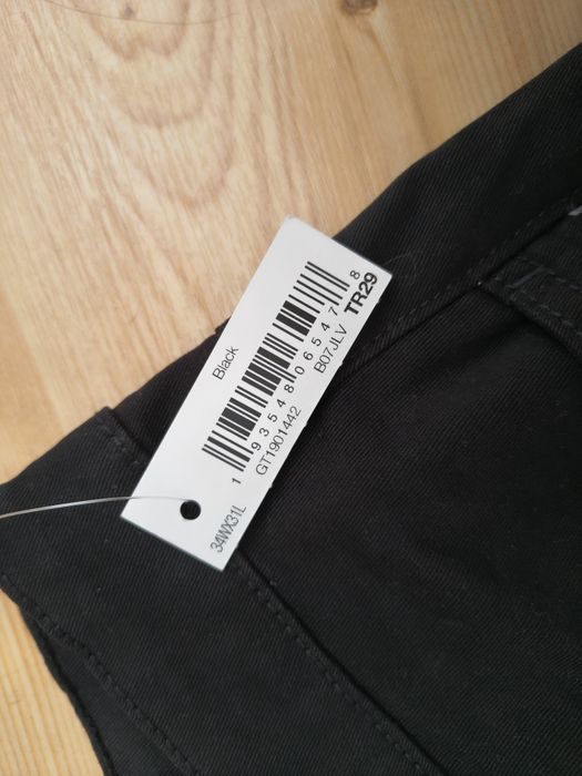Męskie jeansy W34 L31