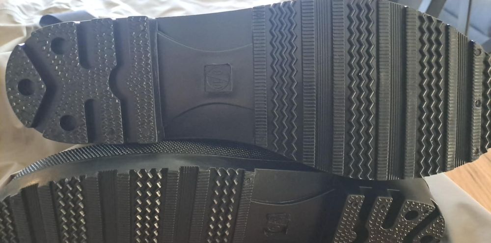 Wodery Greys Fin 44/45 Nowe 

Producent: Greys

Kod pro