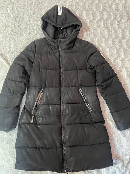 Продам куртки по 200 грн