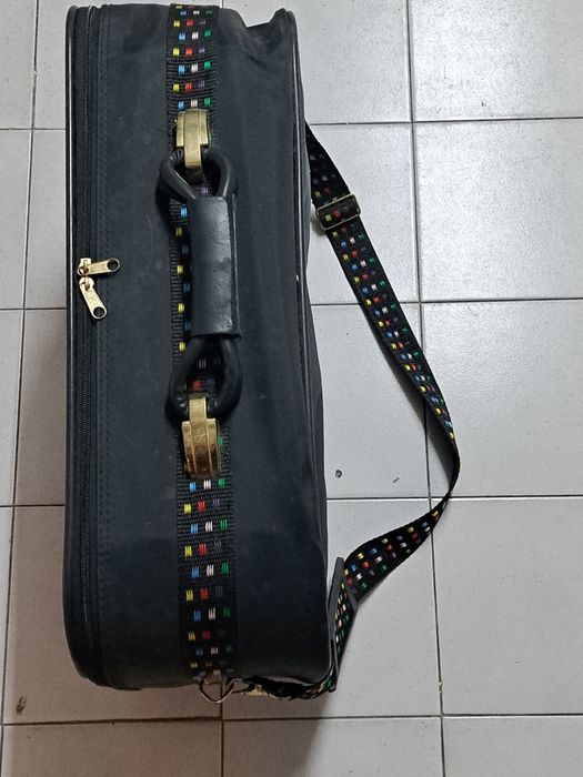 Mala de viagem com alça de tiracolo