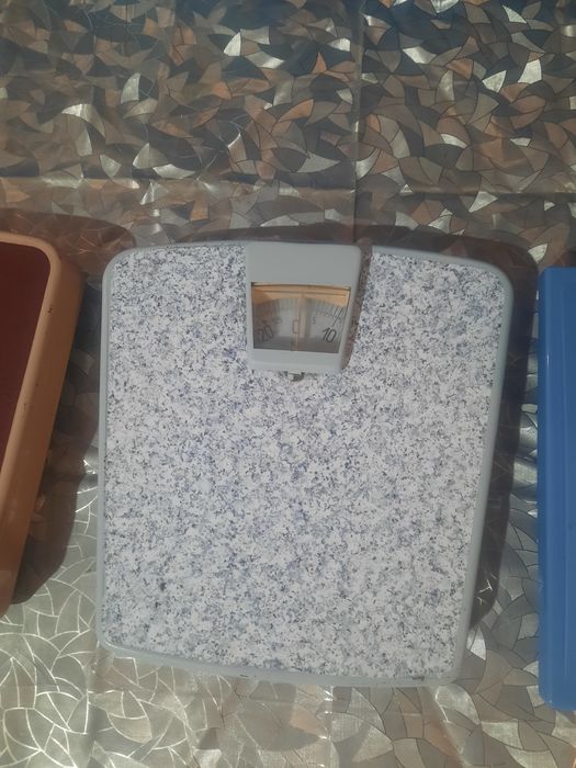 Ваги напольні механічні електроні .