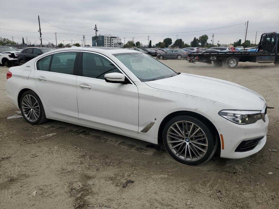 Бампер BMW  5 G30 розборка БМВ 5 Г30 колір А300 2017р
