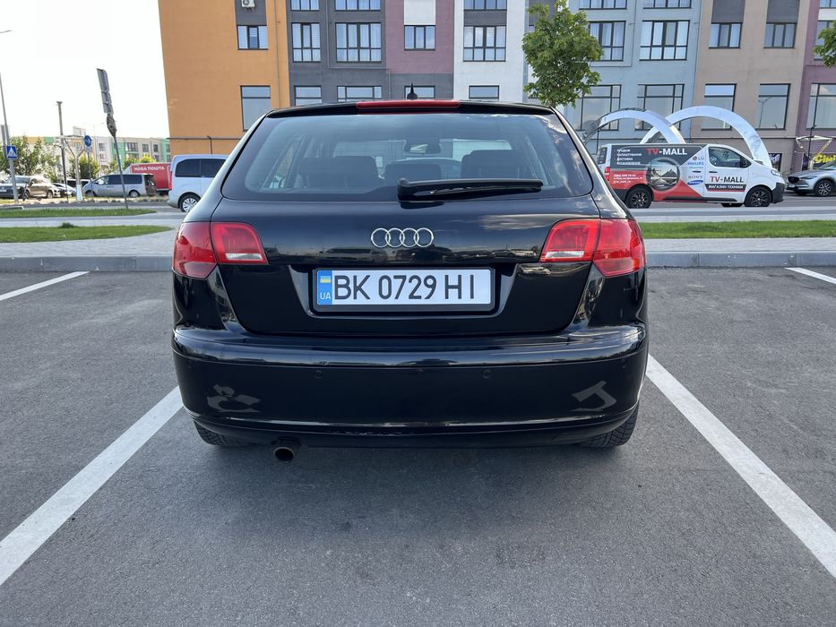 Audi a3 1.6 бензин