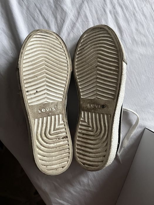 Sneakersy Levis czarne