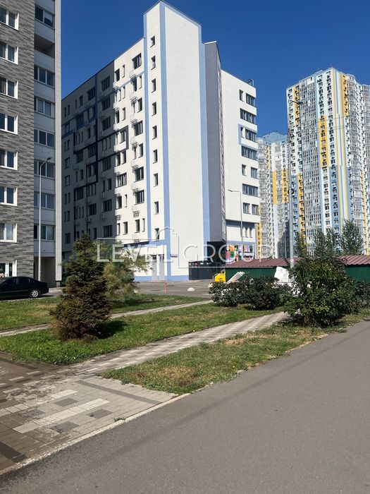 Продаж студія ЖК Лебединий Guest House
