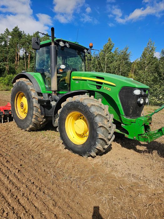Ciągnik John Deere 7730