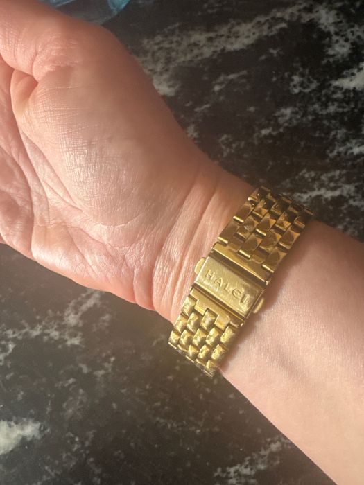 Продам робочий Годинник HALEI